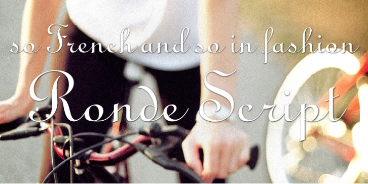 Ronde Script font preview